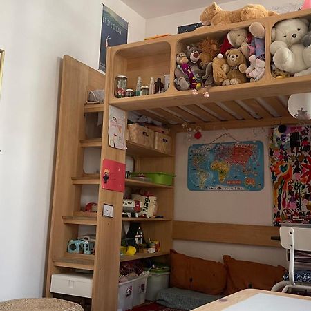 Bright Atypical Duplex In Menilmontant Apartment Paris Luaran gambar